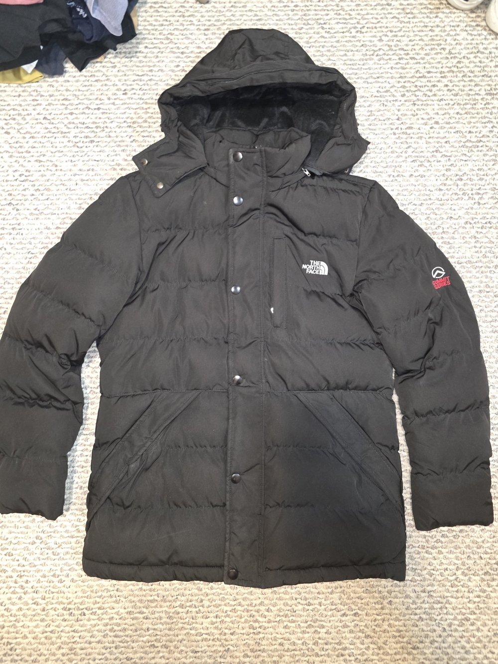 The North Face Men’s Black Insulated Hooded Parka
